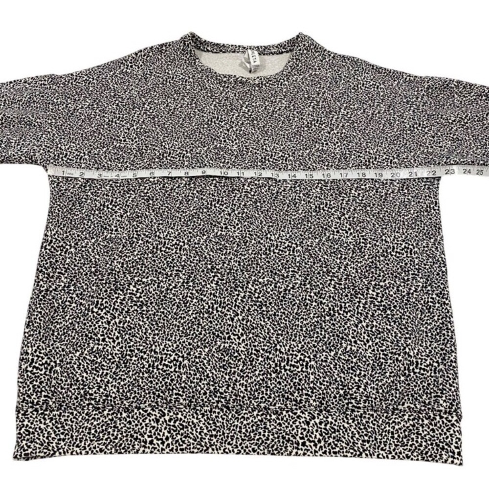 Athleta Black and White Leopard Print Top